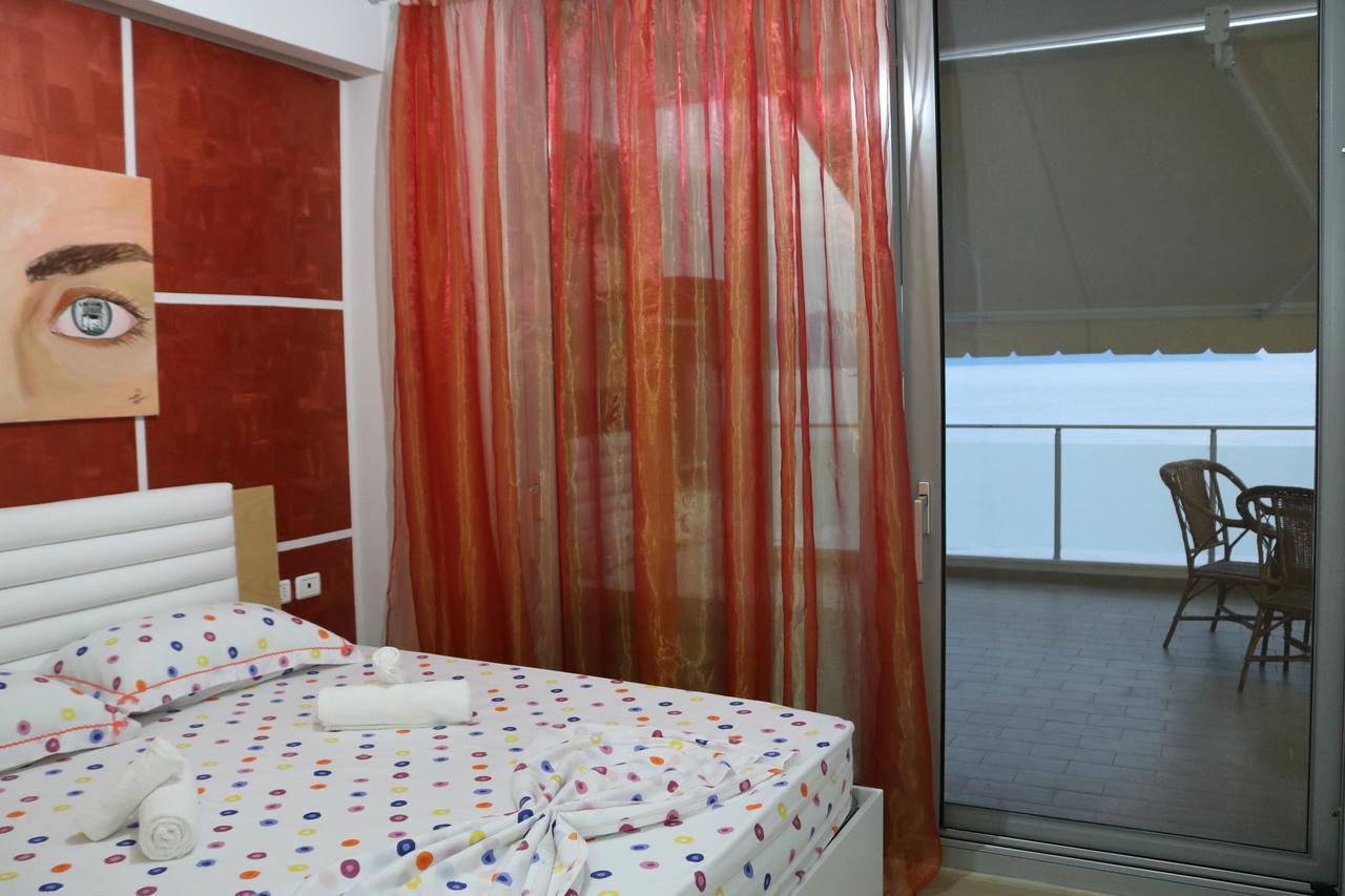 Appartement St Beach House à Vlorë Extérieur photo