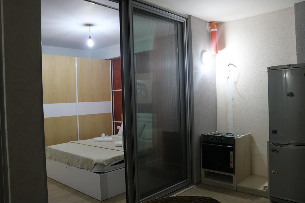 Appartement St Beach House à Vlorë Extérieur photo